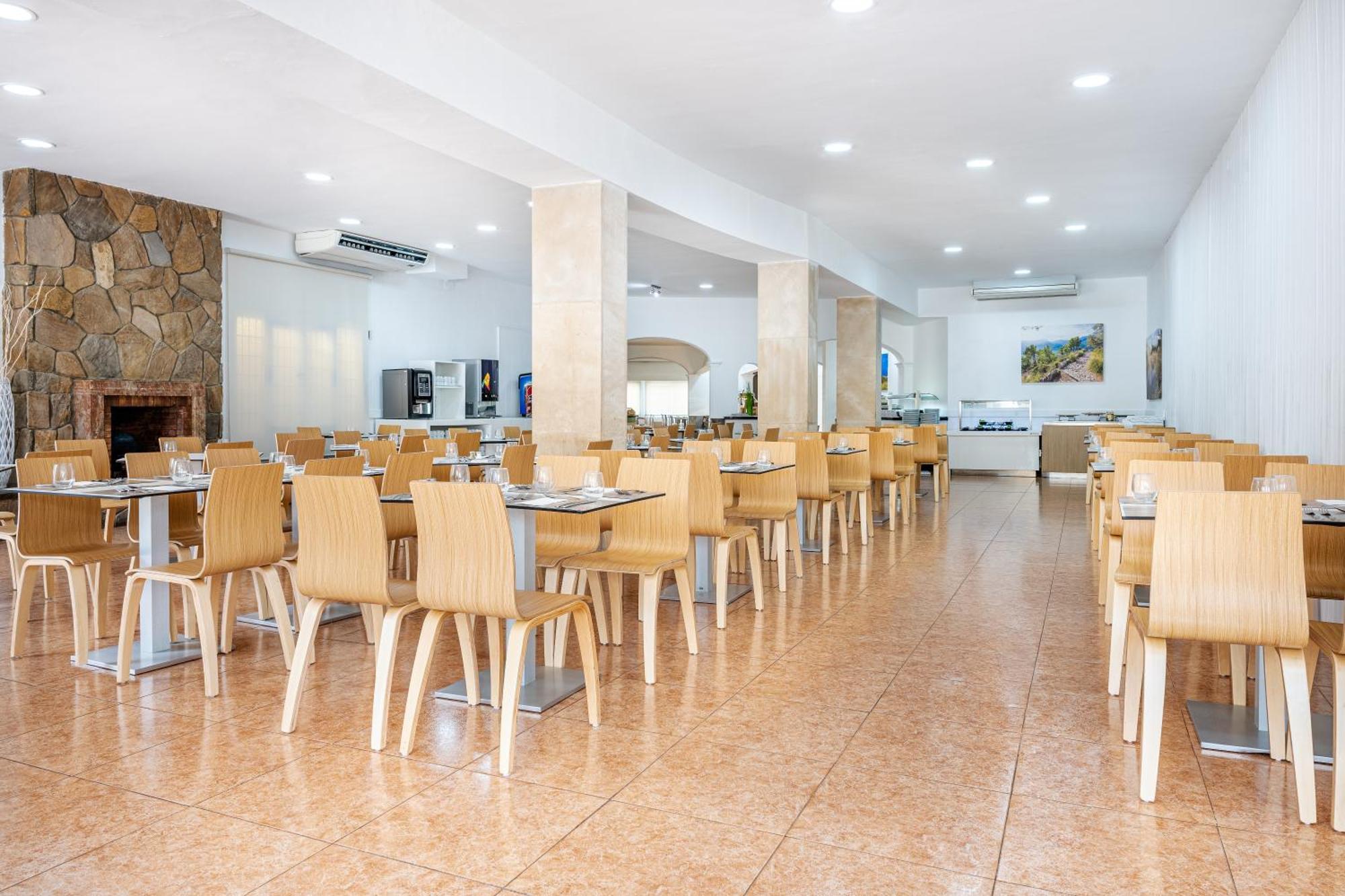فندق Globales Simar Cala de Sant Vicenc المظهر الخارجي الصورة