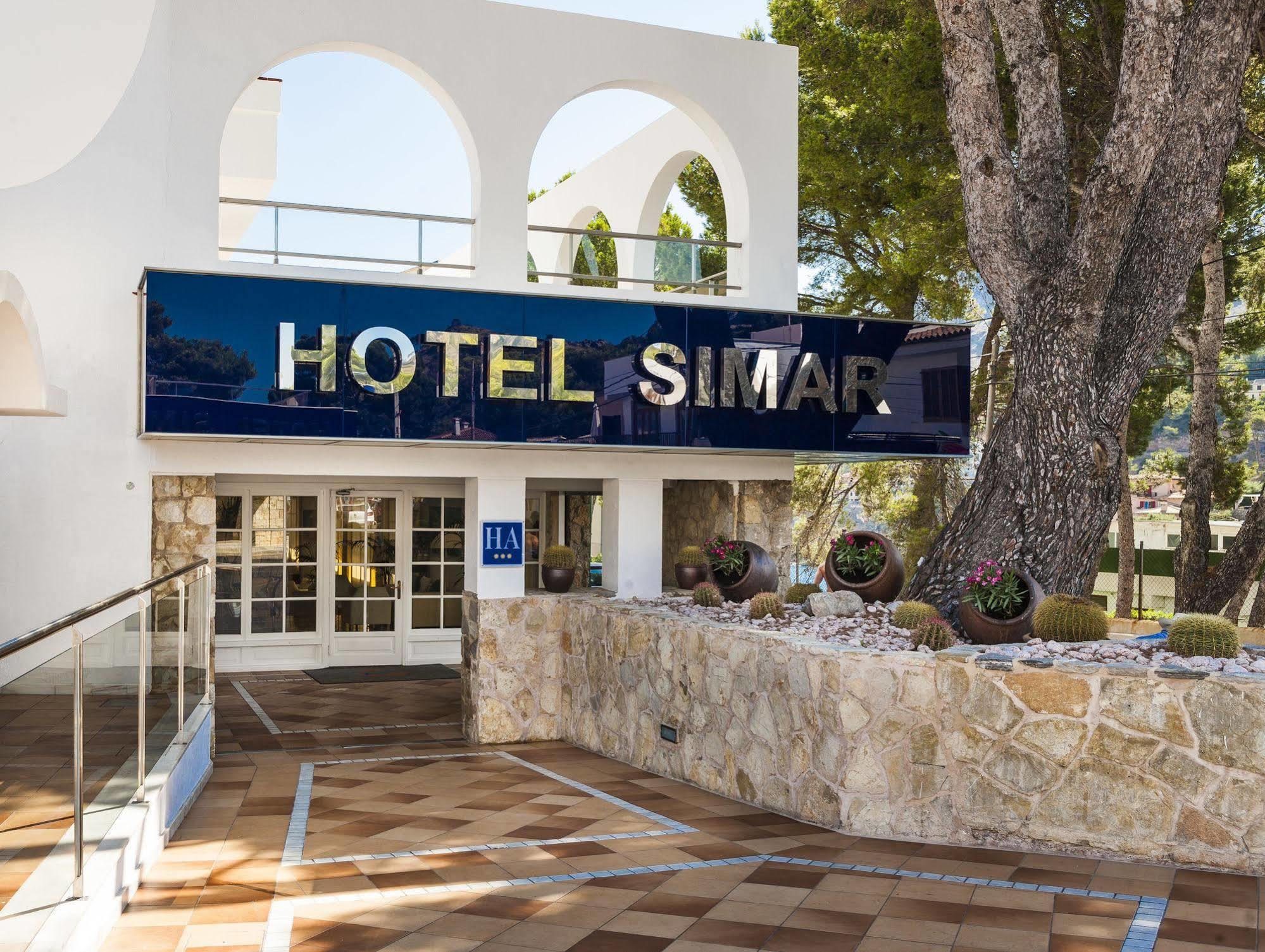 فندق Globales Simar Cala de Sant Vicenc المظهر الخارجي الصورة